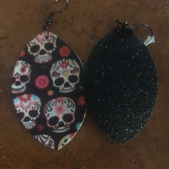 Leather Earrings - Picture 5 of 6